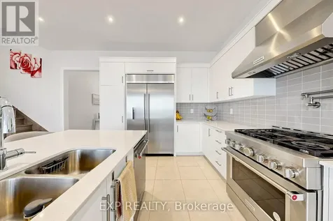 9 Backhouse Drive Richmond Hill ON L4E 1M8