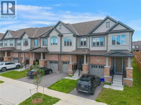 8 Roywood Street Kitchener ON N2R 0S5