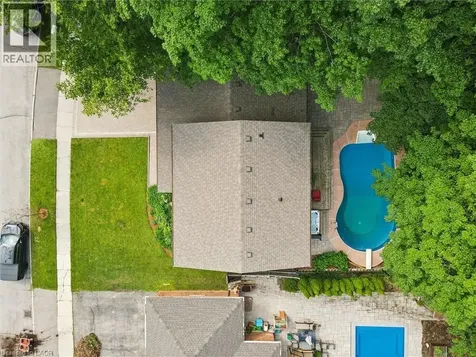 667 Fern Road Waterloo ON N2V 1G4