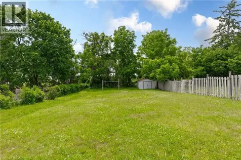69 Clarke Street North Woodstock ON N4S 7M4