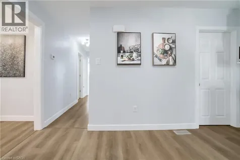 60 Lysanda Avenue London ON N5Z 4L3