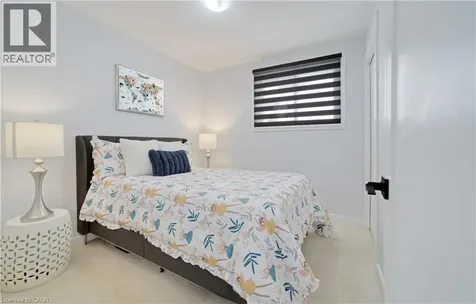 60 Lysanda Avenue London ON N5Z 4L3