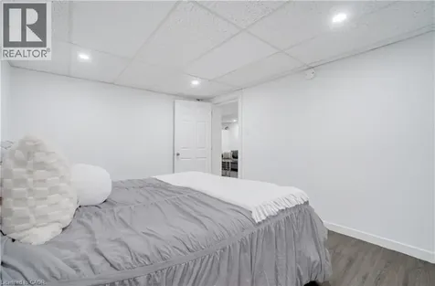 60 Lysanda Avenue London ON N5Z 4L3
