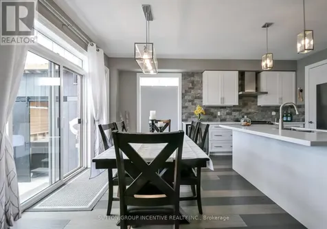 8 Oliver's Mill Road Springwater (centre Vespra) ON L9X 0S8