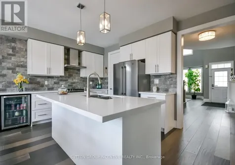 8 Oliver's Mill Road Springwater (centre Vespra) ON L9X 0S8