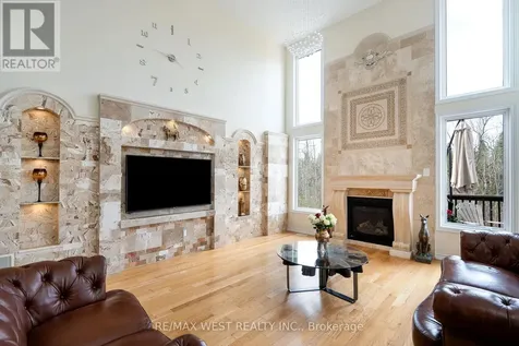 121 Allegra Drive Wasaga Beach ON L9Z 1P2