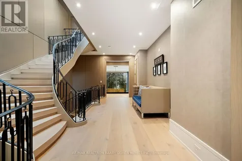68 Old Colony Road Toronto (st. Andrew-windfields) ON M2L 2K1