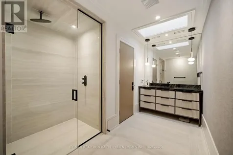 68 Old Colony Road Toronto (st. Andrew-windfields) ON M2L 2K1