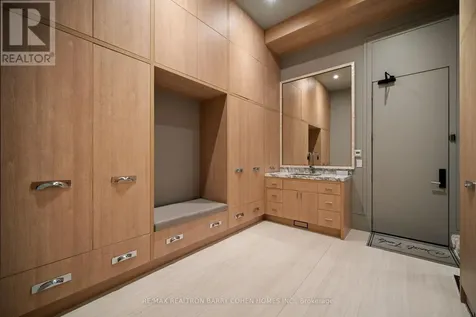 68 Old Colony Road Toronto (st. Andrew-windfields) ON M2L 2K1