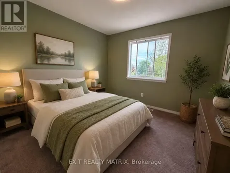 35 Binbury Way Ottawa ON K1T 4C2