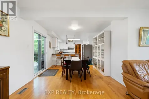 2061 Balharrie Avenue Ottawa ON K1G 1G2
