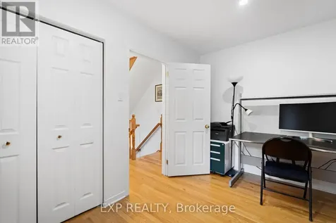 2061 Balharrie Avenue Ottawa ON K1G 1G2