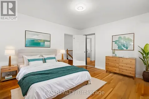 2061 Balharrie Avenue Ottawa ON K1G 1G2