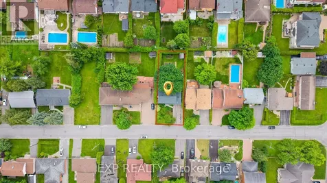 2061 Balharrie Avenue Ottawa ON K1G 1G2
