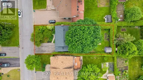 2061 Balharrie Avenue Ottawa ON K1G 1G2