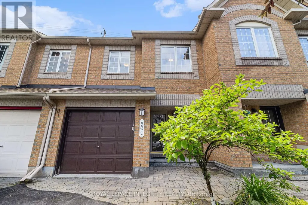 564 Renaissance Drive Ottawa ON K4A 4E9