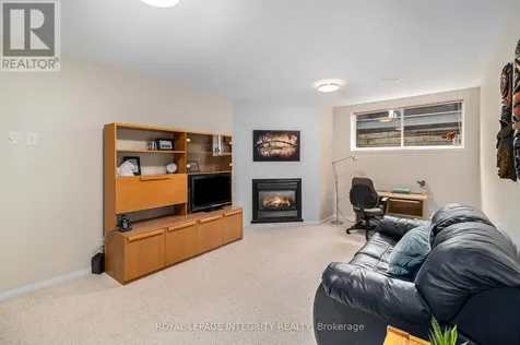 564 Renaissance Drive Ottawa ON K4A 4E9