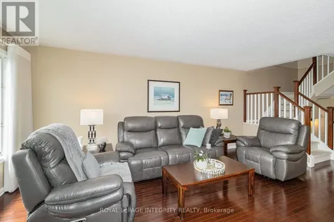 564 Renaissance Drive Ottawa ON K4A 4E9