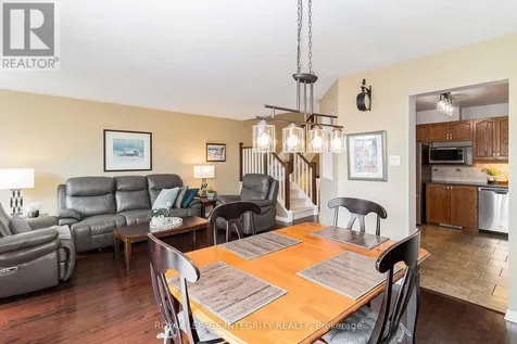 564 Renaissance Drive Ottawa ON K4A 4E9