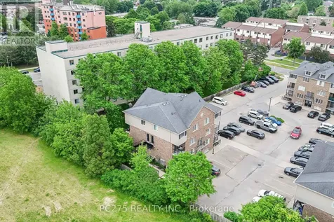 12 Holborn Drive Kitchener ON N2A 0A4