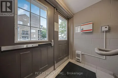 12 Holborn Drive Kitchener ON N2A 0A4