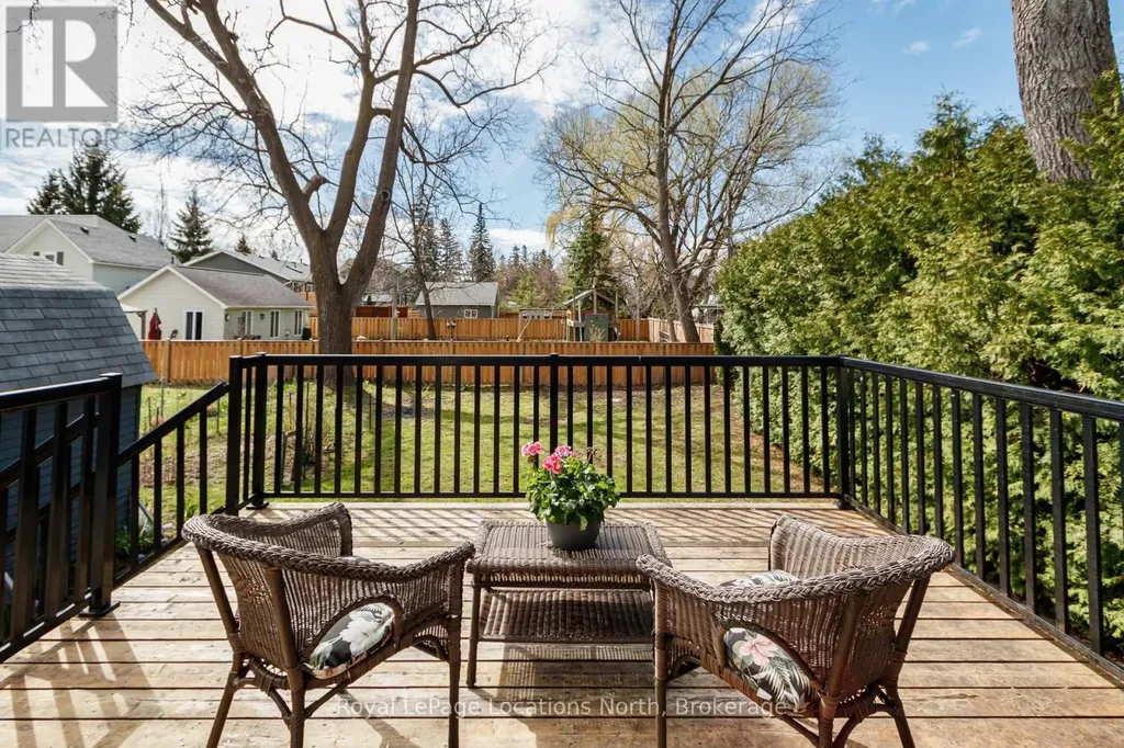 258 Fourth Street West Collingwood ON L9Y 1S2