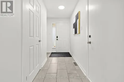 91 Winnegreen Court Ottawa ON K1G 5S4