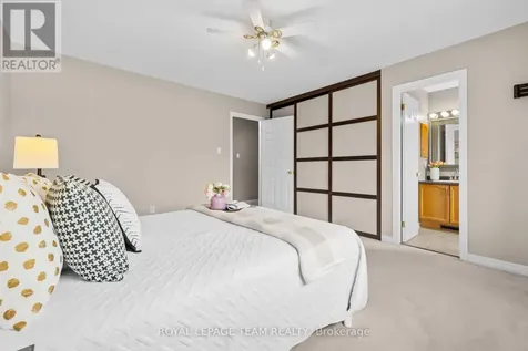 91 Winnegreen Court Ottawa ON K1G 5S4