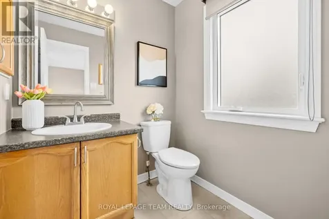 91 Winnegreen Court Ottawa ON K1G 5S4