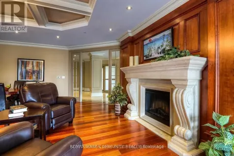 223 Erb Street West Waterloo ON N2L 0B3