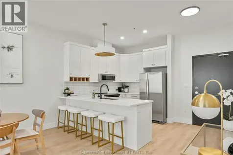364 Grand Avenue East Chatham ON N7L 0H5