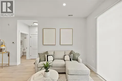 364 Grand Avenue East Chatham ON N7L 0H5