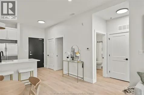 364 Grand Avenue East Chatham ON N7L 0H5