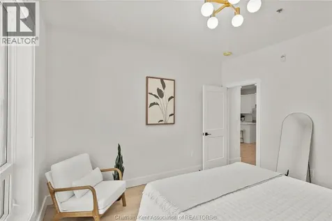 364 Grand Avenue East Chatham ON N7L 0H5