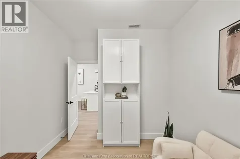 364 Grand Avenue East Chatham ON N7L 0H5
