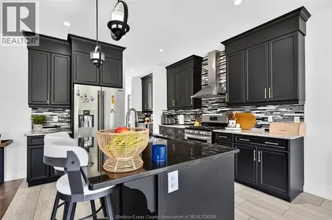 1343 Monticello Street Windsor ON N8P 0B8