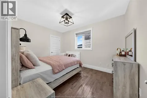 1343 Monticello Street Windsor ON N8P 0B8