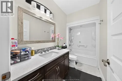 1343 Monticello Street Windsor ON N8P 0B8