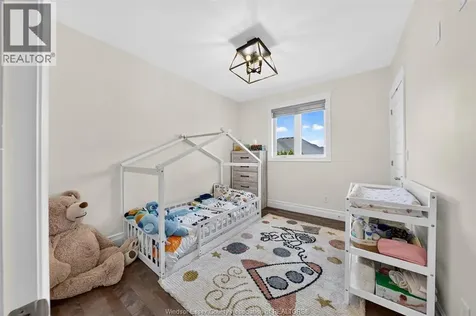 1343 Monticello Street Windsor ON N8P 0B8