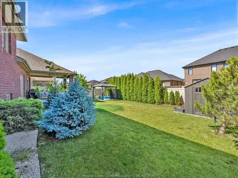1343 Monticello Street Windsor ON N8P 0B8