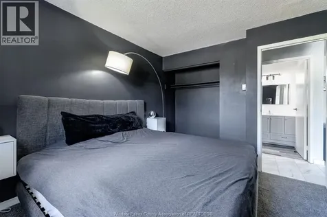 12 Montgomery Wallaceburg ON N8A 5B5