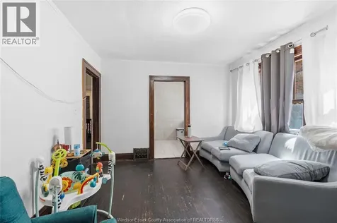 326-328 Partington Avenue Windsor ON N9B 2N5