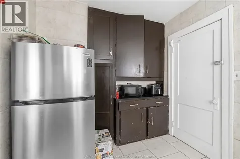 326-328 Partington Avenue Windsor ON N9B 2N5