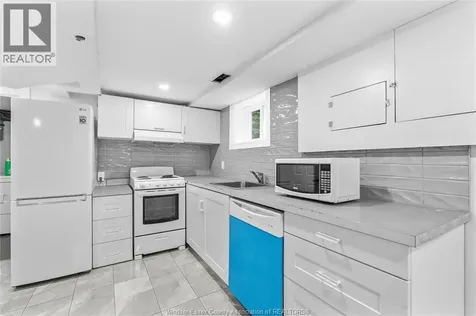 326-328 Partington Avenue Windsor ON N9B 2N5