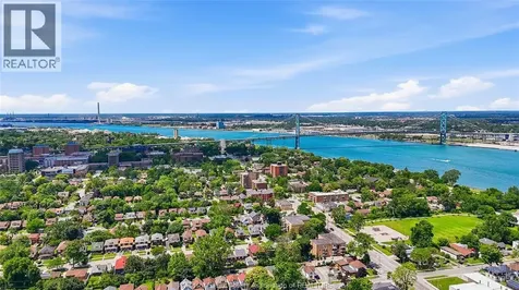 326-328 Partington Avenue Windsor ON N9B 2N5