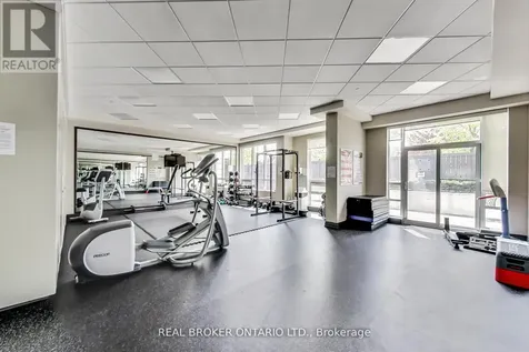 35 Saranac Boulevard Toronto (englemount-lawrence) ON M6A 2G4