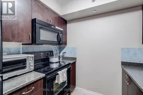 35 Saranac Boulevard Toronto (englemount-lawrence) ON M6A 2G4