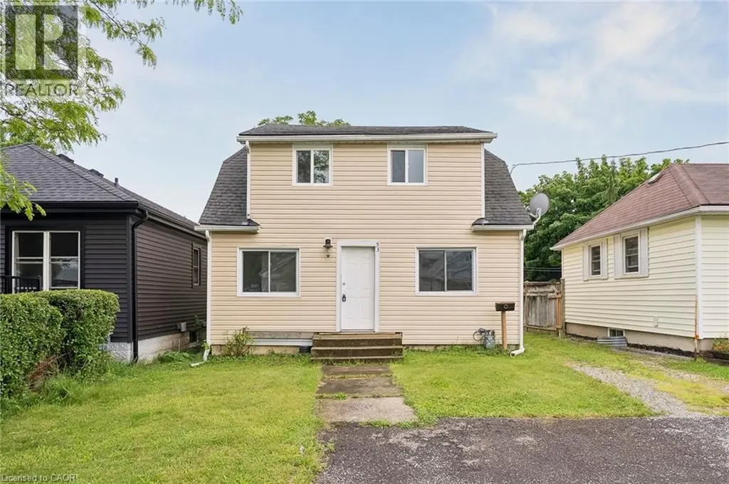 53 Kinsey Street St. Catharines ON L2S 1E2
