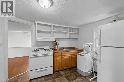 53 Kinsey Street St. Catharines ON L2S 1E2
