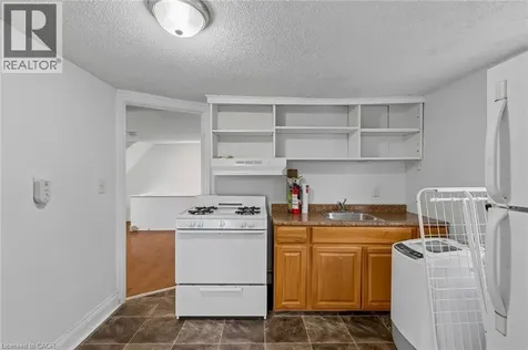 53 Kinsey Street St. Catharines ON L2S 1E2